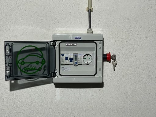 Instalação de tomada para carregador VE