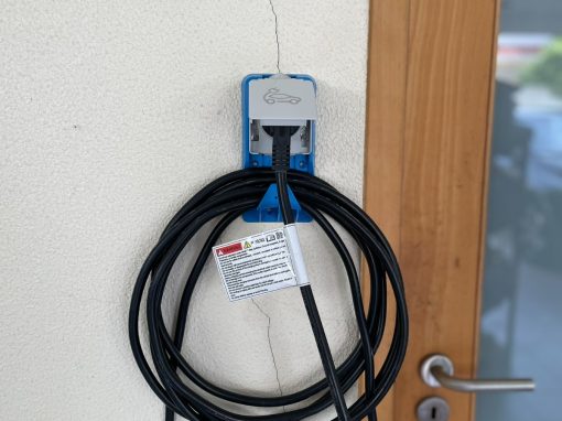 Instalação de tomada para carregador VE